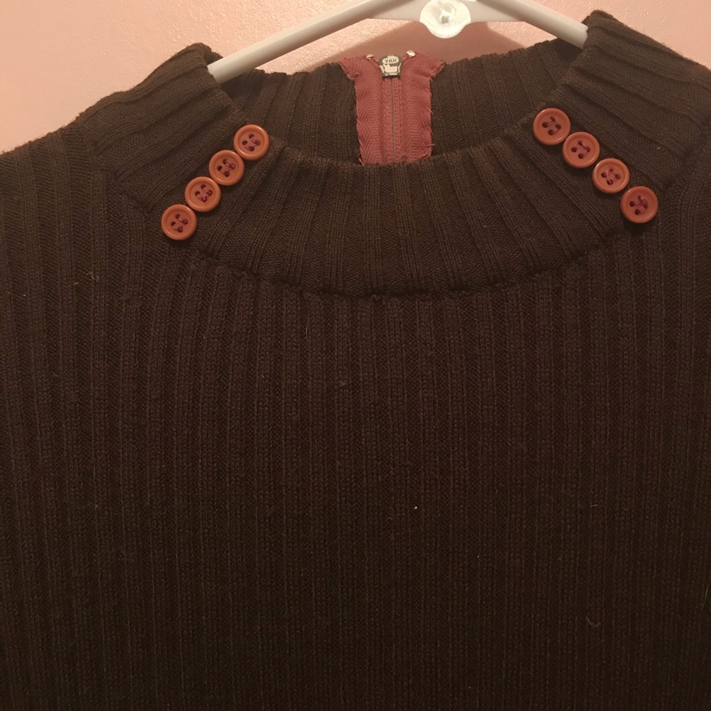 Vintage Women’s Ribbed Brown Sweater